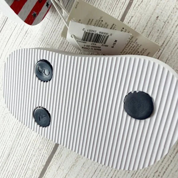 Old Navy Baby Patriotic Flip Flop Sandals Stars Stripes NWT 3 6-12 Months - Picture 3 of 3